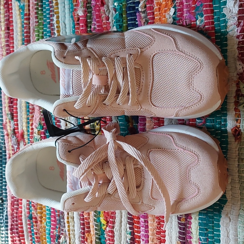 Avia retro trainers